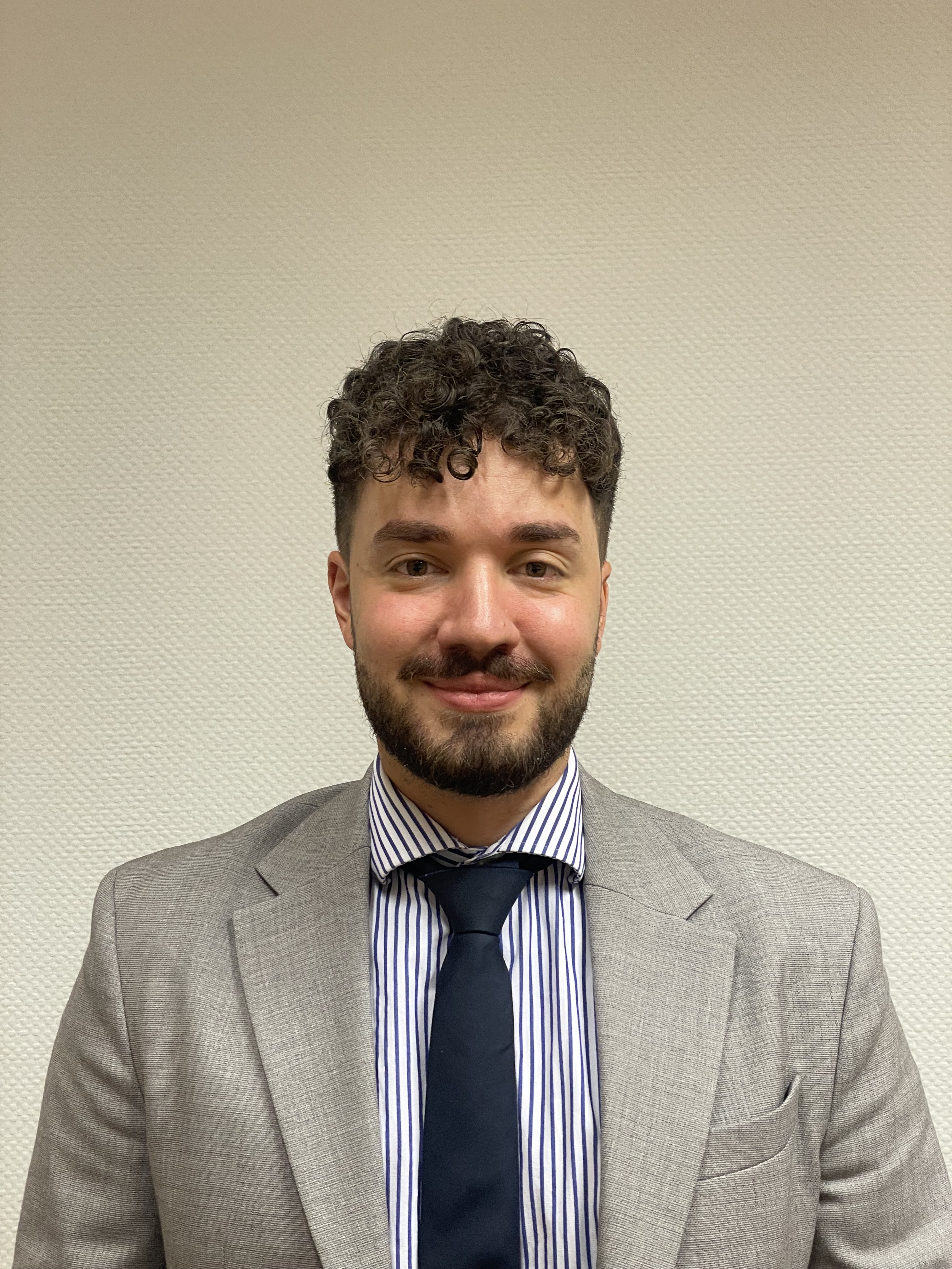 Porträt von Robbin Ava, Fullstack Developer